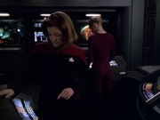 Filename=extant_StarTrek_VOY_5x25-Warhead_00924.jpg
Filesize=157KiB
Dimensions=1200x900
Date added=Nov 22, 2019 extant_StarTrek_VOY_5x25-Warhead_00924.jpg