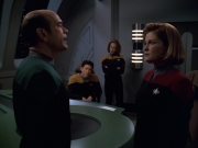 extant_StarTrek_VOY_5x25-Warhead_00992.jpg