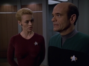 extant_StarTrek_VOY_5x25-Warhead_01068.jpg