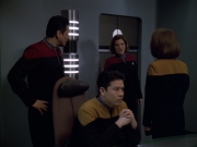 extant_StarTrek_VOY_5x25-Warhead_01088.jpg