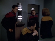 extant_StarTrek_VOY_5x25-Warhead_01089.jpg