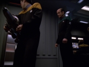 extant_StarTrek_VOY_5x25-Warhead_01111.jpg