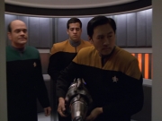 extant_StarTrek_VOY_5x25-Warhead_01135.jpg