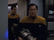 extant_StarTrek_VOY_5x25-Warhead_01137.jpg