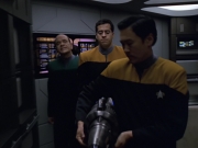 extant_StarTrek_VOY_5x25-Warhead_01141.jpg