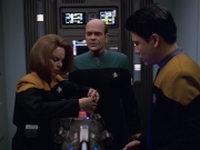 Filename=extant_StarTrek_VOY_5x25-Warhead_01172.jpg
Filesize=160KiB
Dimensions=1200x900
Date added=Nov 22, 2019 extant_StarTrek_VOY_5x25-Warhead_01172.jpg