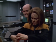 Filename=extant_StarTrek_VOY_5x25-Warhead_01184.jpg
Filesize=156KiB
Dimensions=1200x900
Date added=Nov 22, 2019 extant_StarTrek_VOY_5x25-Warhead_01184.jpg