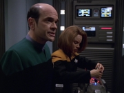 Filename=extant_StarTrek_VOY_5x25-Warhead_01205.jpg
Filesize=150KiB
Dimensions=1200x900
Date added=Nov 22, 2019 extant_StarTrek_VOY_5x25-Warhead_01205.jpg