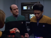 Filename=extant_StarTrek_VOY_5x25-Warhead_01227.jpg
Filesize=146KiB
Dimensions=1200x900
Date added=Nov 22, 2019 extant_StarTrek_VOY_5x25-Warhead_01227.jpg