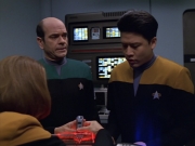 Filename=extant_StarTrek_VOY_5x25-Warhead_01233.jpg
Filesize=153KiB
Dimensions=1200x900
Date added=Nov 22, 2019 extant_StarTrek_VOY_5x25-Warhead_01233.jpg