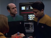Filename=extant_StarTrek_VOY_5x25-Warhead_01235.jpg
Filesize=158KiB
Dimensions=1200x900
Date added=Nov 22, 2019 extant_StarTrek_VOY_5x25-Warhead_01235.jpg