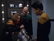 Filename=extant_StarTrek_VOY_5x25-Warhead_01244.jpg
Filesize=155KiB
Dimensions=1200x900
Date added=Nov 22, 2019 extant_StarTrek_VOY_5x25-Warhead_01244.jpg