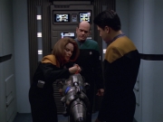 Filename=extant_StarTrek_VOY_5x25-Warhead_01247.jpg
Filesize=152KiB
Dimensions=1200x900
Date added=Nov 22, 2019 extant_StarTrek_VOY_5x25-Warhead_01247.jpg