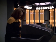 Filename=extant_StarTrek_VOY_5x25-Warhead_01282.jpg
Filesize=170KiB
Dimensions=1200x900
Date added=Nov 22, 2019 extant_StarTrek_VOY_5x25-Warhead_01282.jpg