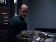 Filename=extant_StarTrek_VOY_5x25-Warhead_01359.jpg
Filesize=125KiB
Dimensions=1200x900
Date added=Nov 22, 2019 extant_StarTrek_VOY_5x25-Warhead_01359.jpg