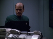extant_StarTrek_VOY_5x25-Warhead_01364.jpg