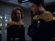 Filename=extant_StarTrek_VOY_5x25-Warhead_01735.jpg
Filesize=135KiB
Dimensions=1200x900
Date added=Nov 22, 2019 extant_StarTrek_VOY_5x25-Warhead_01735.jpg