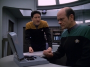 extant_StarTrek_VOY_5x25-Warhead_01841.jpg