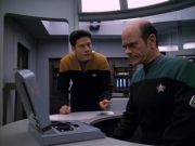 extant_StarTrek_VOY_5x25-Warhead_01847.jpg
