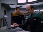 extant_StarTrek_VOY_5x25-Warhead_01853.jpg