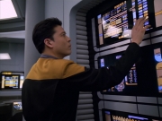 Filename=extant_StarTrek_VOY_5x25-Warhead_01919.jpg
Filesize=184KiB
Dimensions=1200x900
Date added=Nov 22, 2019 extant_StarTrek_VOY_5x25-Warhead_01919.jpg
