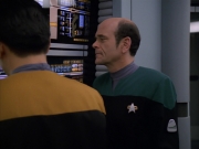 Filename=extant_StarTrek_VOY_5x25-Warhead_01924.jpg
Filesize=146KiB
Dimensions=1200x900
Date added=Nov 22, 2019 extant_StarTrek_VOY_5x25-Warhead_01924.jpg