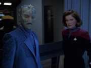 Filename=extant_StarTrek_VOY_5x25-Warhead_02127.jpg
Filesize=156KiB
Dimensions=1200x900
Date added=Nov 22, 2019 extant_StarTrek_VOY_5x25-Warhead_02127.jpg