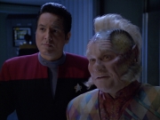 Filename=extant_StarTrek_VOY_5x25-Warhead_02192.jpg
Filesize=164KiB
Dimensions=1200x900
Date added=Nov 22, 2019 extant_StarTrek_VOY_5x25-Warhead_02192.jpg