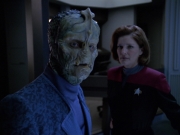 extant_StarTrek_VOY_5x25-Warhead_02198.jpg
