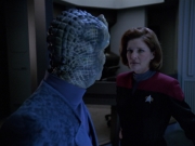 extant_StarTrek_VOY_5x25-Warhead_02199.jpg