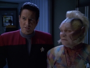 Filename=extant_StarTrek_VOY_5x25-Warhead_02202.jpg
Filesize=152KiB
Dimensions=1200x900
Date added=Nov 22, 2019 extant_StarTrek_VOY_5x25-Warhead_02202.jpg