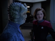extant_StarTrek_VOY_5x25-Warhead_02206.jpg