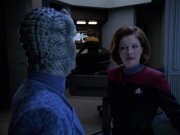 extant_StarTrek_VOY_5x25-Warhead_02208.jpg