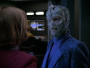 extant_StarTrek_VOY_5x25-Warhead_02214.jpg