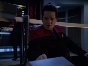 Filename=extant_StarTrek_VOY_5x25-Warhead_02281.jpg
Filesize=152KiB
Dimensions=1200x900
Date added=Nov 22, 2019 extant_StarTrek_VOY_5x25-Warhead_02281.jpg