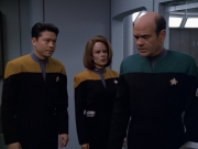 Filename=extant_StarTrek_VOY_5x25-Warhead_02579.jpg
Filesize=140KiB
Dimensions=1200x900
Date added=Nov 22, 2019 extant_StarTrek_VOY_5x25-Warhead_02579.jpg