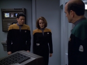 Filename=extant_StarTrek_VOY_5x25-Warhead_02589.jpg
Filesize=152KiB
Dimensions=1200x900
Date added=Nov 22, 2019 extant_StarTrek_VOY_5x25-Warhead_02589.jpg