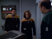 Filename=extant_StarTrek_VOY_5x25-Warhead_02590.jpg
Filesize=161KiB
Dimensions=1200x900
Date added=Nov 22, 2019 extant_StarTrek_VOY_5x25-Warhead_02590.jpg