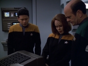 Filename=extant_StarTrek_VOY_5x25-Warhead_02595.jpg
Filesize=164KiB
Dimensions=1200x900
Date added=Nov 22, 2019 extant_StarTrek_VOY_5x25-Warhead_02595.jpg