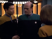 extant_StarTrek_VOY_5x25-Warhead_02673.jpg