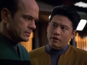 Filename=extant_StarTrek_VOY_5x25-Warhead_02750.jpg
Filesize=154KiB
Dimensions=1200x900
Date added=Nov 22, 2019 extant_StarTrek_VOY_5x25-Warhead_02750.jpg