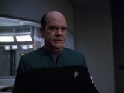 Filename=extant_StarTrek_VOY_5x25-Warhead_02837.jpg
Filesize=132KiB
Dimensions=1200x900
Date added=Nov 22, 2019 extant_StarTrek_VOY_5x25-Warhead_02837.jpg