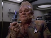 extant_StarTrek_VOY_5x25-Warhead_02891.jpg