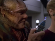 extant_StarTrek_VOY_5x25-Warhead_02894.jpg