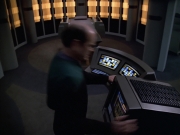 extant_StarTrek_VOY_5x25-Warhead_02910.jpg