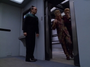 Filename=extant_StarTrek_VOY_5x25-Warhead_02972.jpg
Filesize=140KiB
Dimensions=1200x900
Date added=Nov 22, 2019 extant_StarTrek_VOY_5x25-Warhead_02972.jpg