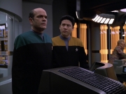 Filename=extant_StarTrek_VOY_5x25-Warhead_03157.jpg
Filesize=185KiB
Dimensions=1200x900
Date added=Nov 22, 2019 extant_StarTrek_VOY_5x25-Warhead_03157.jpg