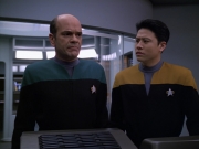 Filename=extant_StarTrek_VOY_5x25-Warhead_03162.jpg
Filesize=143KiB
Dimensions=1200x900
Date added=Nov 22, 2019 extant_StarTrek_VOY_5x25-Warhead_03162.jpg