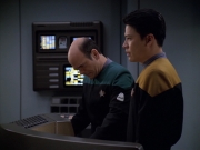 Filename=extant_StarTrek_VOY_5x25-Warhead_03180.jpg
Filesize=139KiB
Dimensions=1200x900
Date added=Nov 22, 2019 extant_StarTrek_VOY_5x25-Warhead_03180.jpg