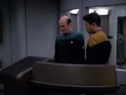 extant_StarTrek_VOY_5x25-Warhead_03240.jpg